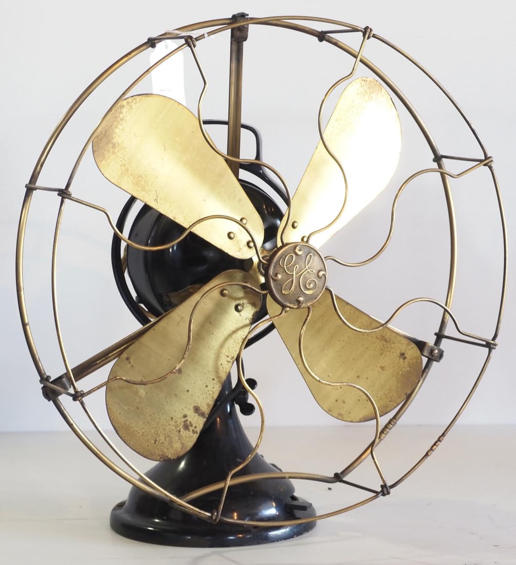 General Electric No.903758 desk fan (1 of 4)