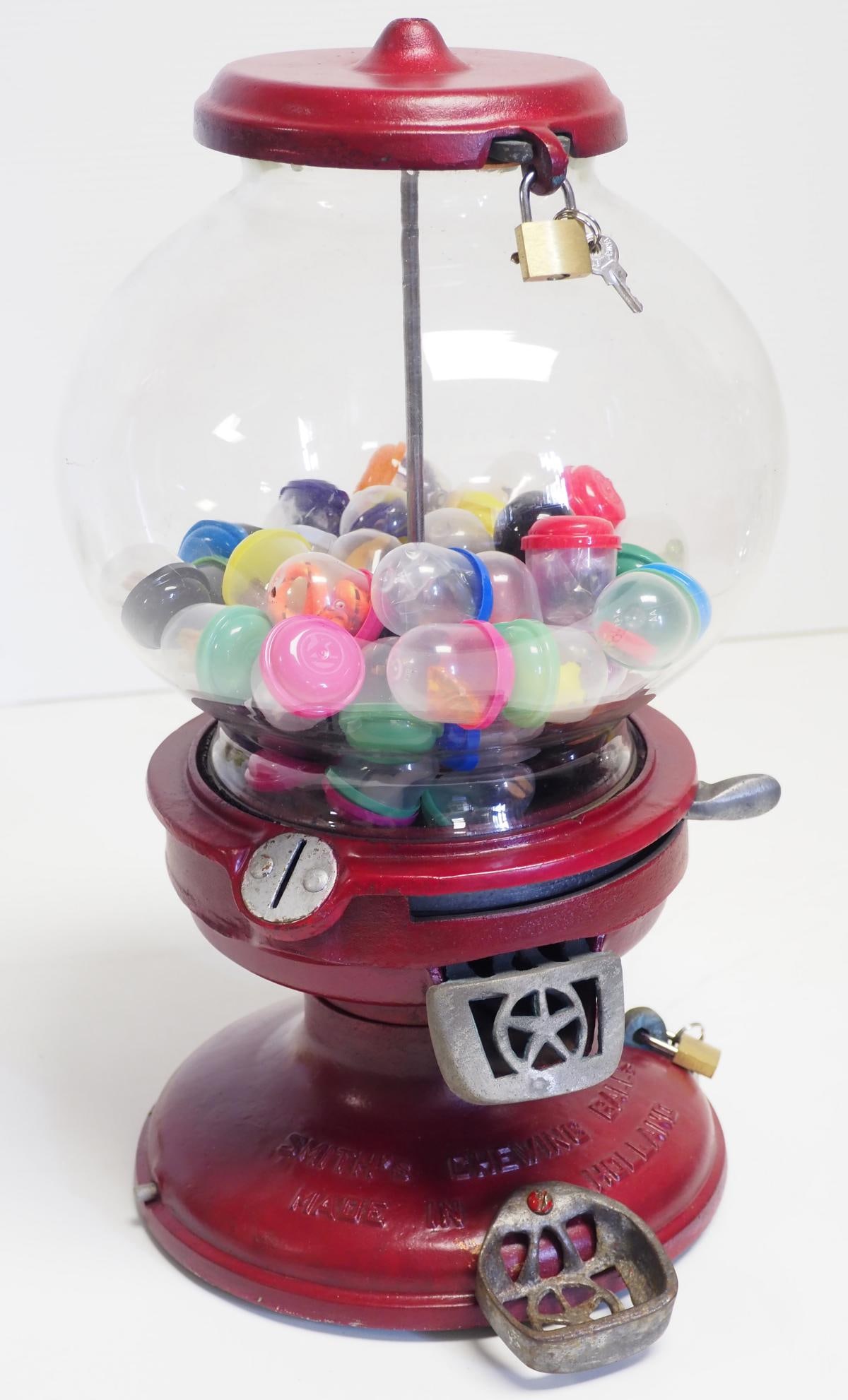 Smith's Chewing Balls vendor (1 of 4)