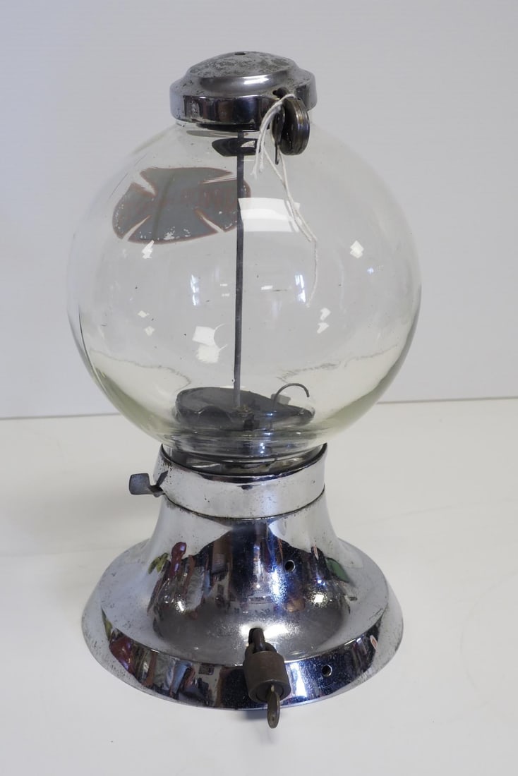 Appleton Novelty Co. 1-cent vendor - 3