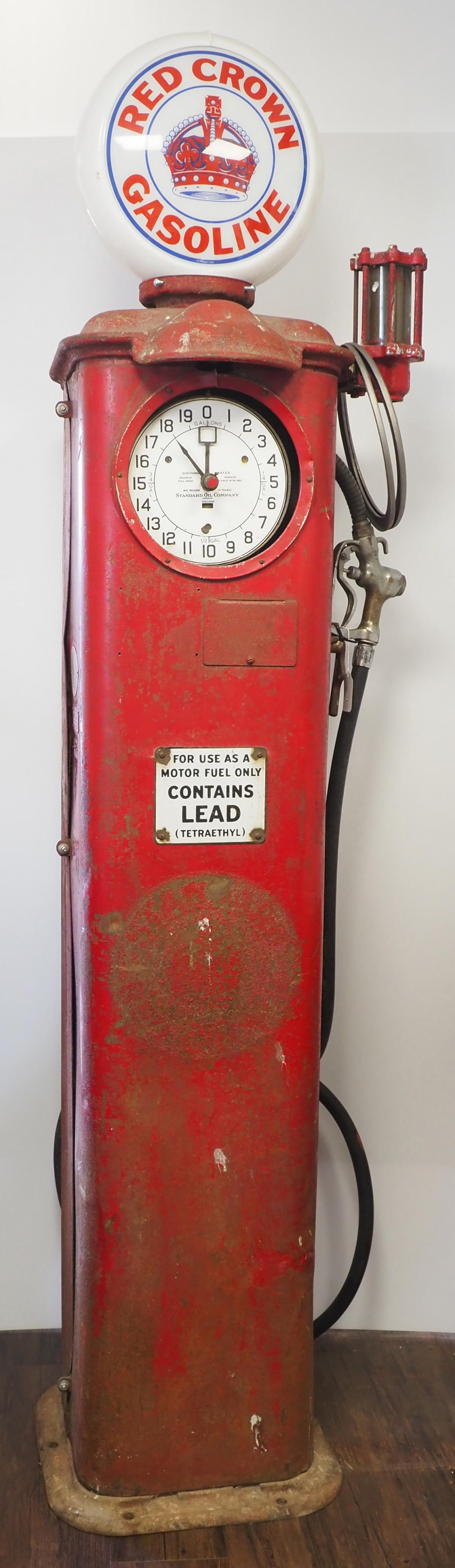 Gilbert & Barker clock face Standard Oil gas pump: Gilbert & Barker Model T-105-345 511827 clock face Standard Oil gas pump with reproduction Red Crown Gasoline globe - Not complete, needs restoration * * NOT ELIGIBLE FOR IN-HOUSE SHIPPING. Please