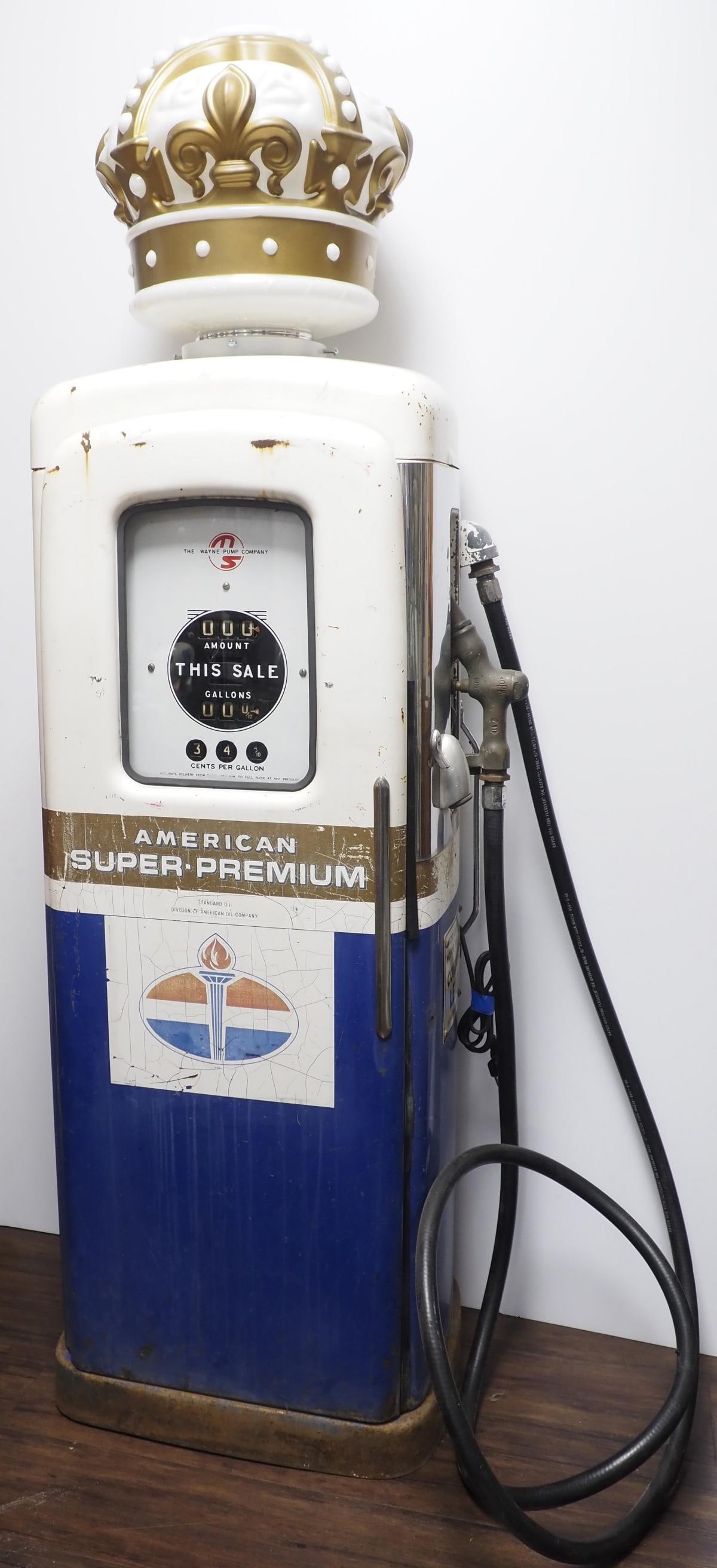 Wayne Model 80 gas pump: Wayne Model 80 gas pump, serial #94429 (globe sells separate) - needs restoration * * NOT ELIGIBLE FOR IN-HOUSE SHIPPING. Please contact the auction house for transport options and additional