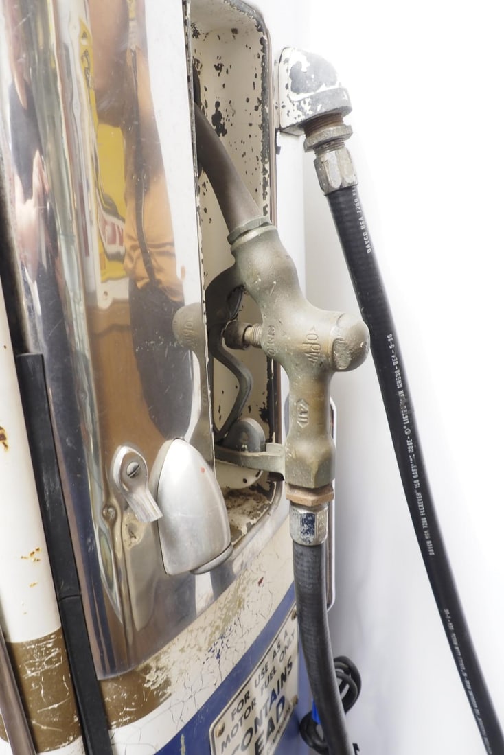 Wayne Model 80 gas pump - 3