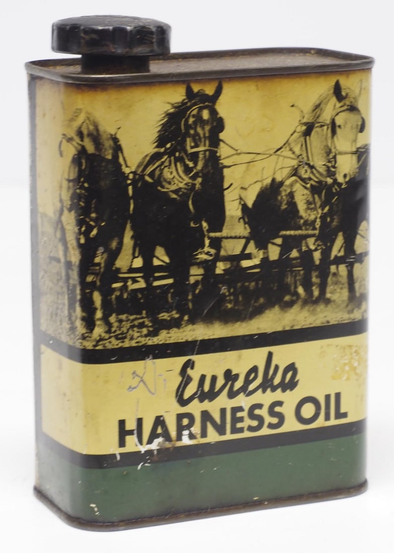 1-quart Eureka Harness Oil tin (1 of 2)