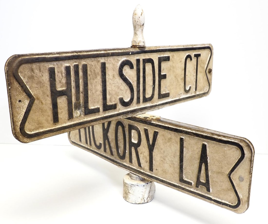 Street corner sign for Hillside Ct and Hickory Ln (1 of 2)