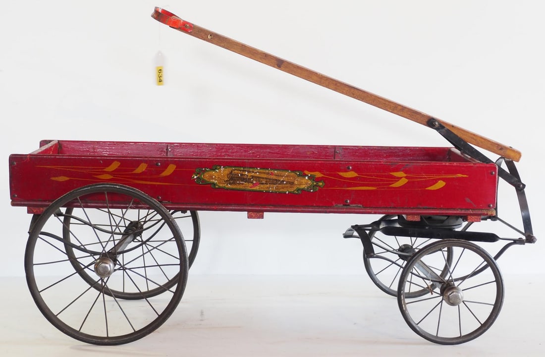 Child's wooden pull wagon (1 of 8)
