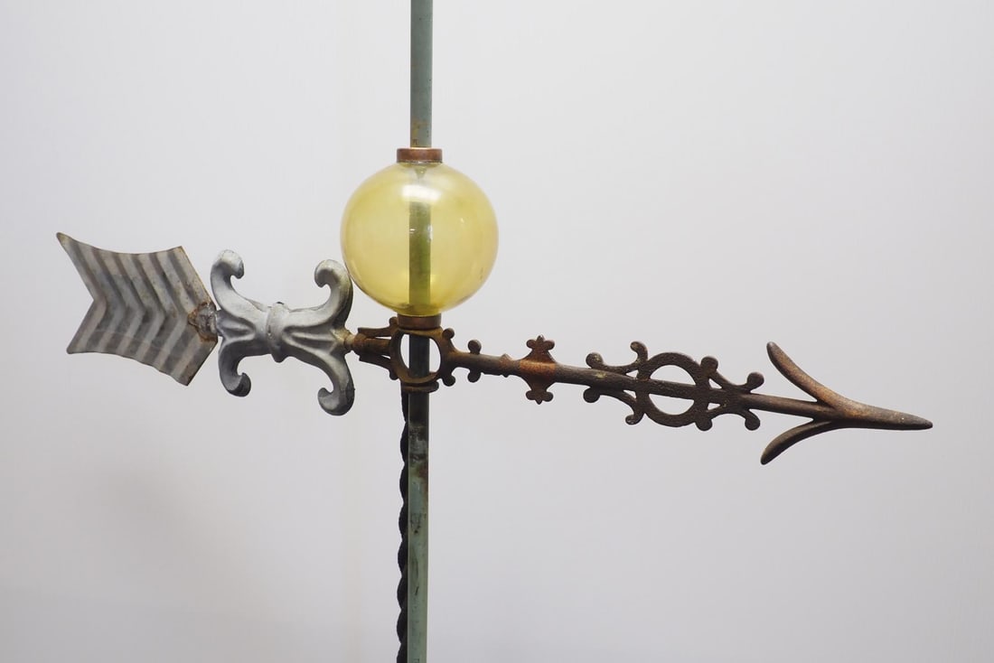 Security Bowtie weathervane arrow - 2