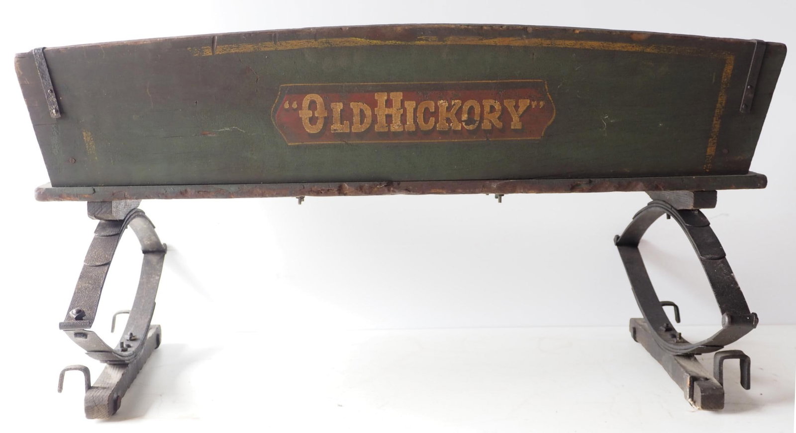 RARE Old Hickory box wagon seat - WOW!: RARE Old Hickory box wagon seat with very good original paint and stenciling, WOW! * * NOT ELIGIBLE FOR IN-HOUSE SHIPPING. Please contact the auction house for transport options and additional