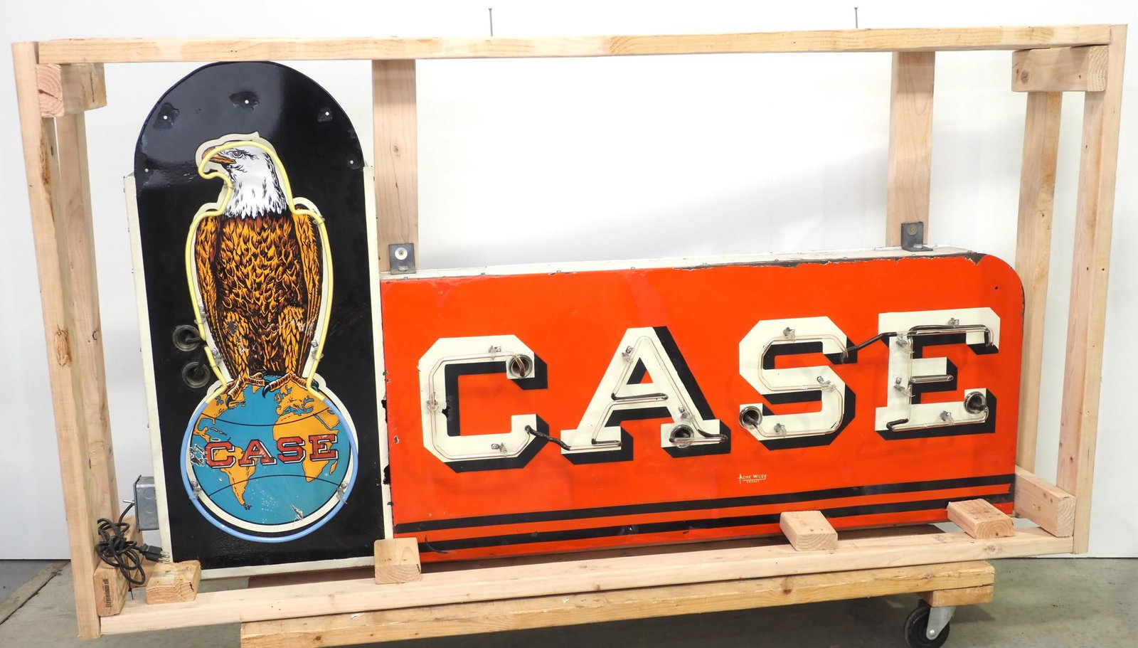 Case neon sign with eagle, WOW!: 72"x39.5" SSP Case neon sign with eagle by Acme - Wiley Chicago, WOW! - with some porcelain chips and touch-up * * NOT ELIGIBLE FOR IN-HOUSE SHIPPING. Please contact the auction house for transport