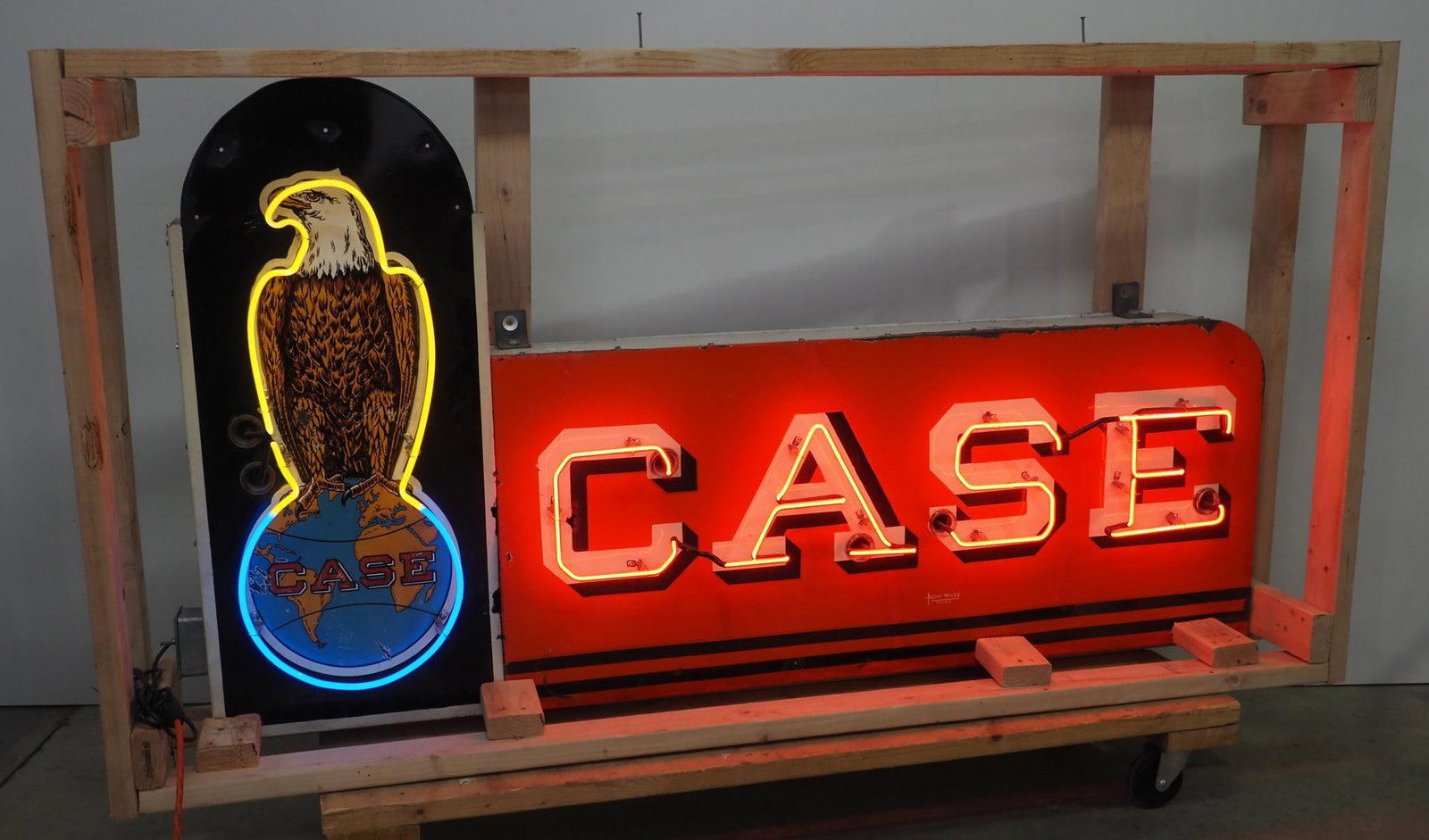 Case neon sign with eagle, WOW! - 8