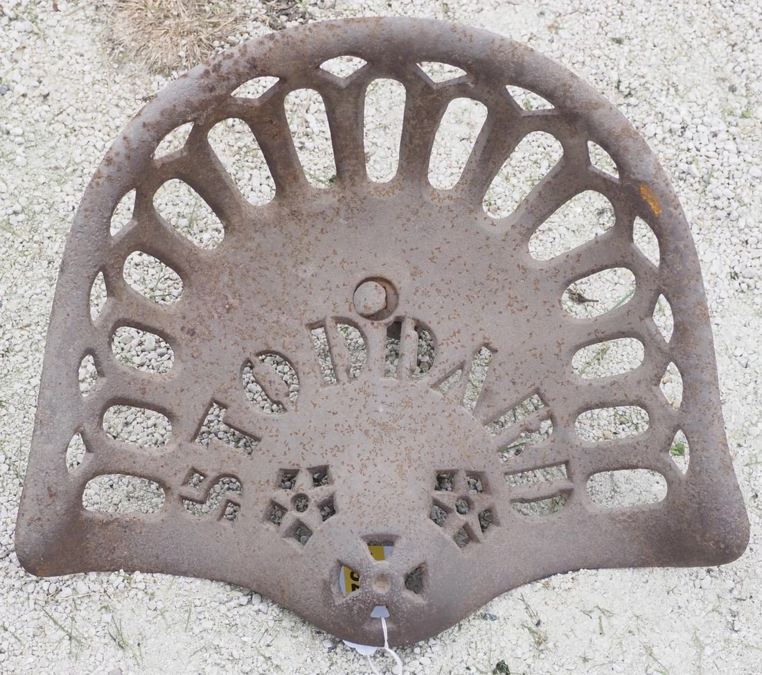 Stoddard cast iron seat (1 of 1)