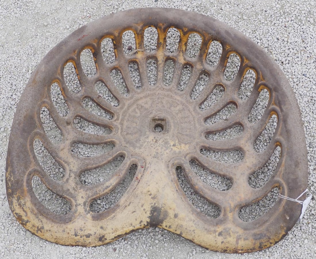 Champion cast iron seat (1 of 1)
