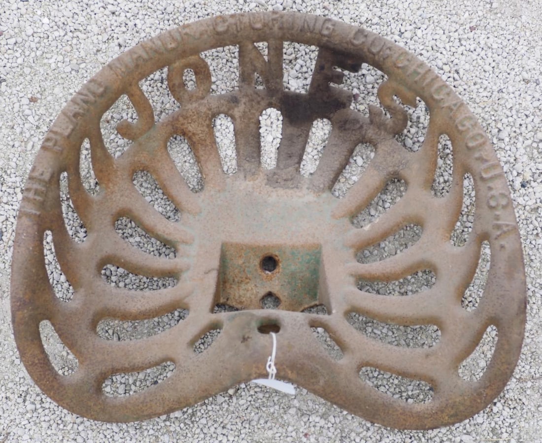 Jones cast iron seat (1 of 1)