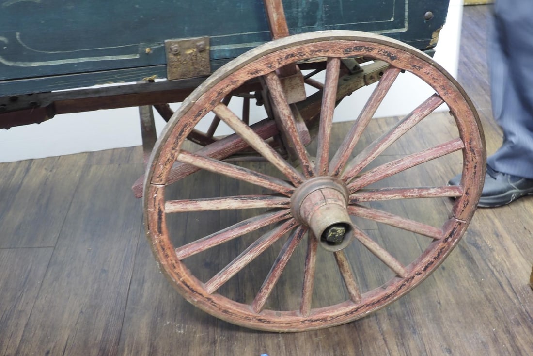 Smaller scale box wagon - 3