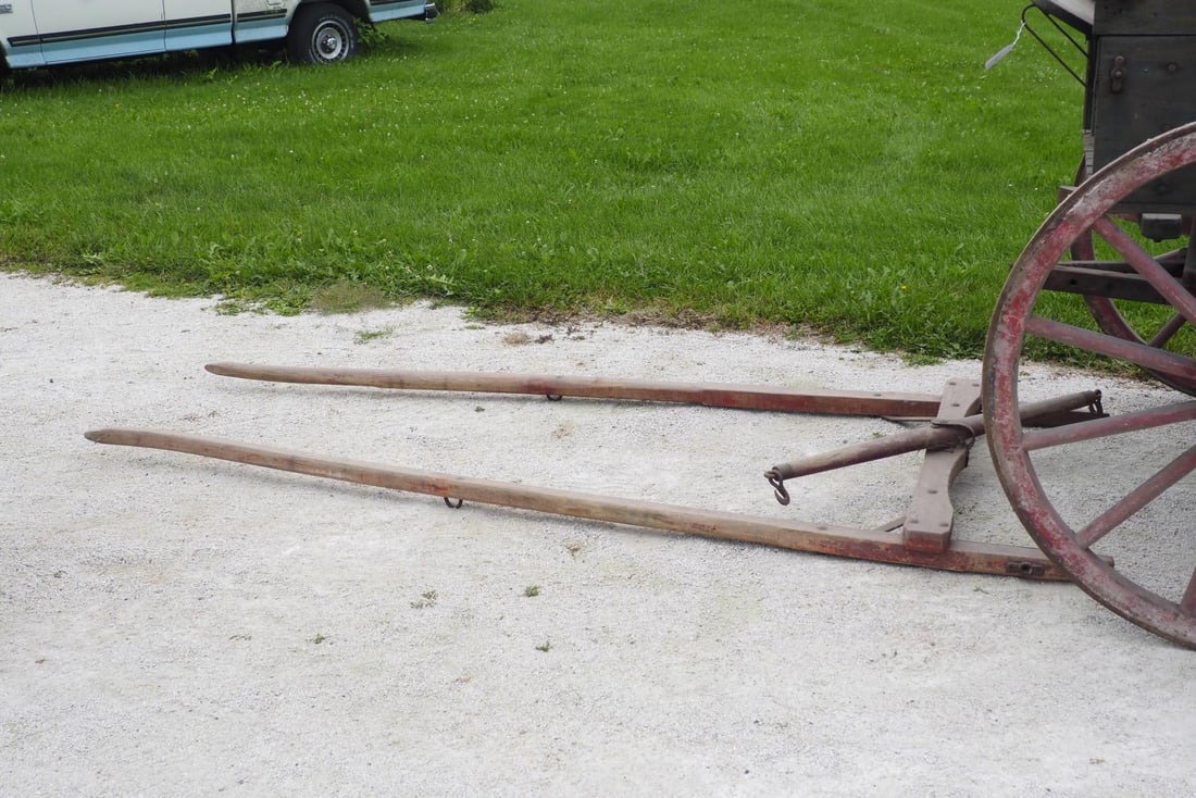 Brown box wagon - 2