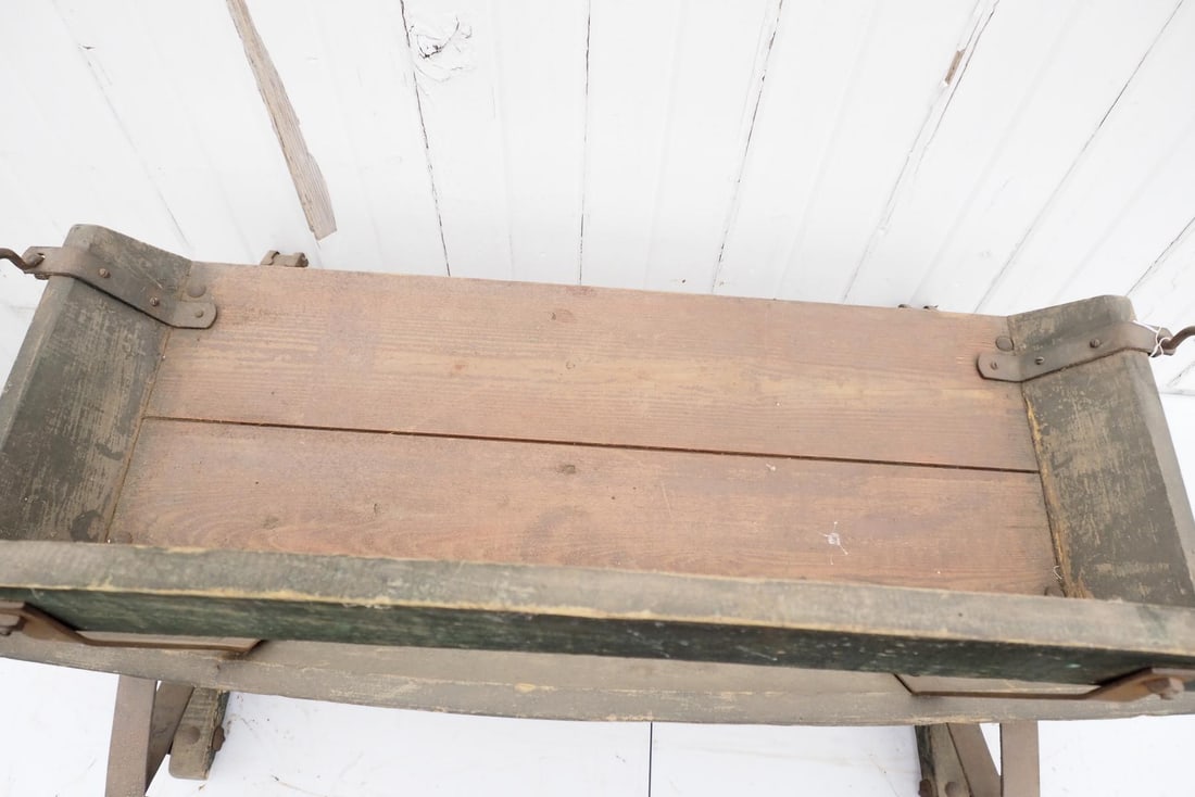 Box wagon seat - 2