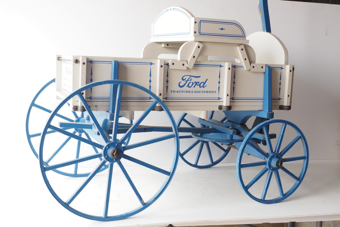 Ford wooden pull-type goat wagon - 3