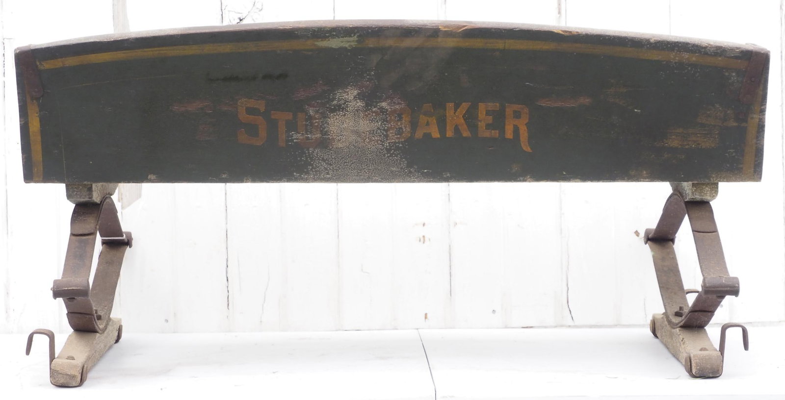 Studebaker box wagon seat: Studebaker box wagon seat with good paint and stenciling * * NOT ELIGIBLE FOR IN-HOUSE SHIPPING. Please contact the auction house for transport options and additional details. Items must be picked up 