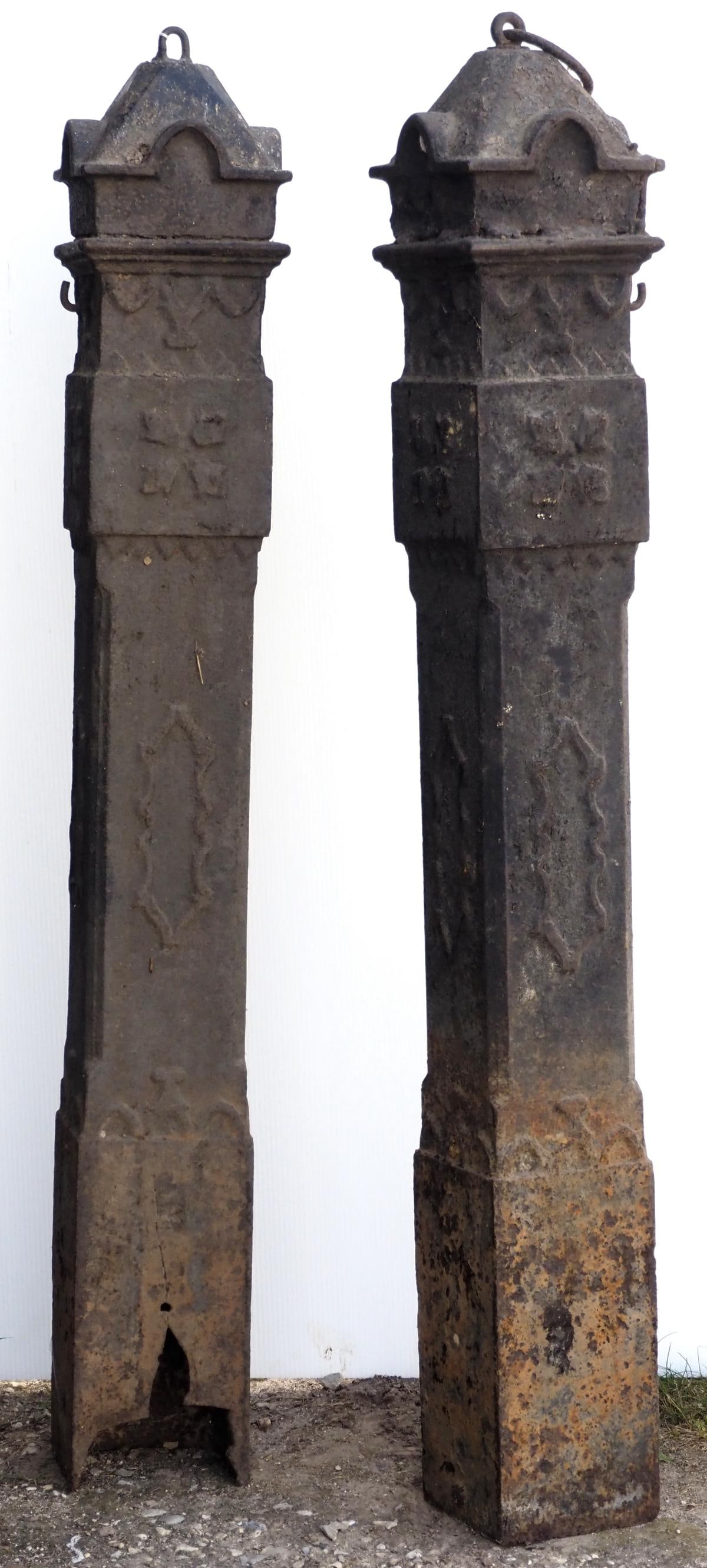 Pair of cast iron matching hitching posts: Pair of 4'H cast iron matching hitching posts - both have some damage near base * * NOT ELIGIBLE FOR IN-HOUSE SHIPPING. Please contact the auction house for transport options and additional details.