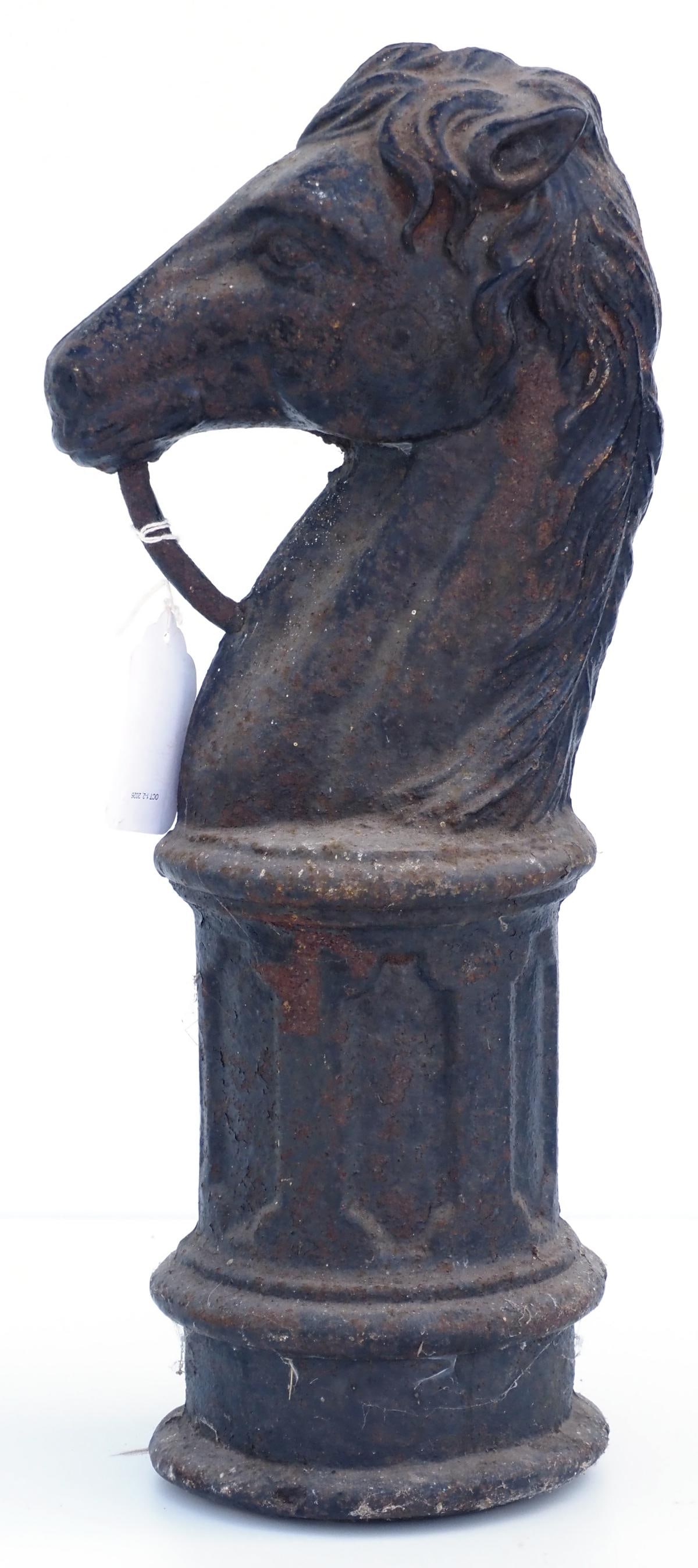 Cast iron horse head horse tie (1 of 3)