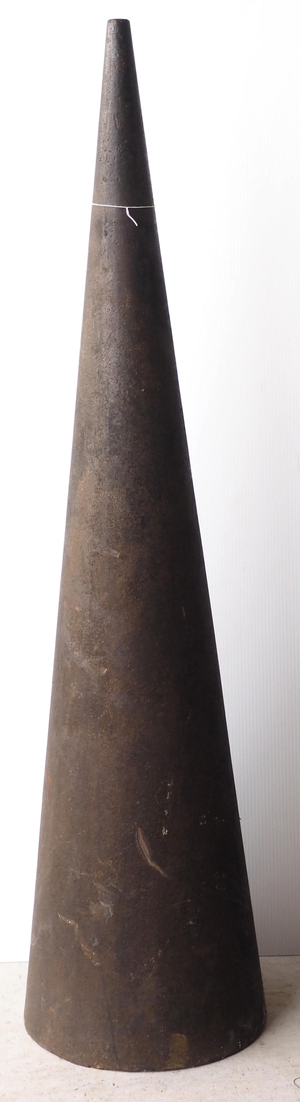 Cone anvil: Cone anvil, 48"H x 12"dia. * * NOT ELIGIBLE FOR IN-HOUSE SHIPPING. Please contact the auction house for transport options and additional details. Items must be picked up within 10 business days of