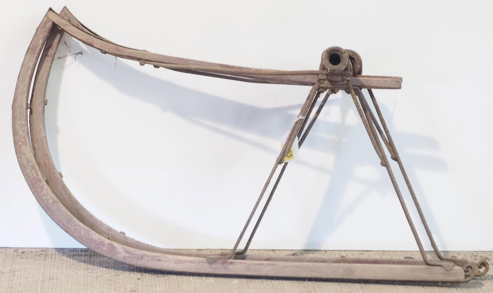 Set of 2 sleigh runners for 2-wheel cart: Set of 2 sleigh runners for 2-wheel cart * * NOT ELIGIBLE FOR IN-HOUSE SHIPPING. Please contact the auction house for transport options and additional details. Items must be picked up within 10 busine