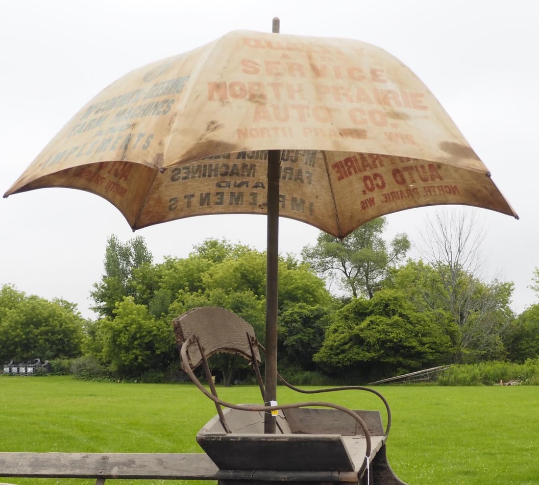 IHC McCormick Farm Machinery & Implements umbrella: IHC McCormick Farm Machinery & Implements cloth advertising umbrella - Good Condition Good