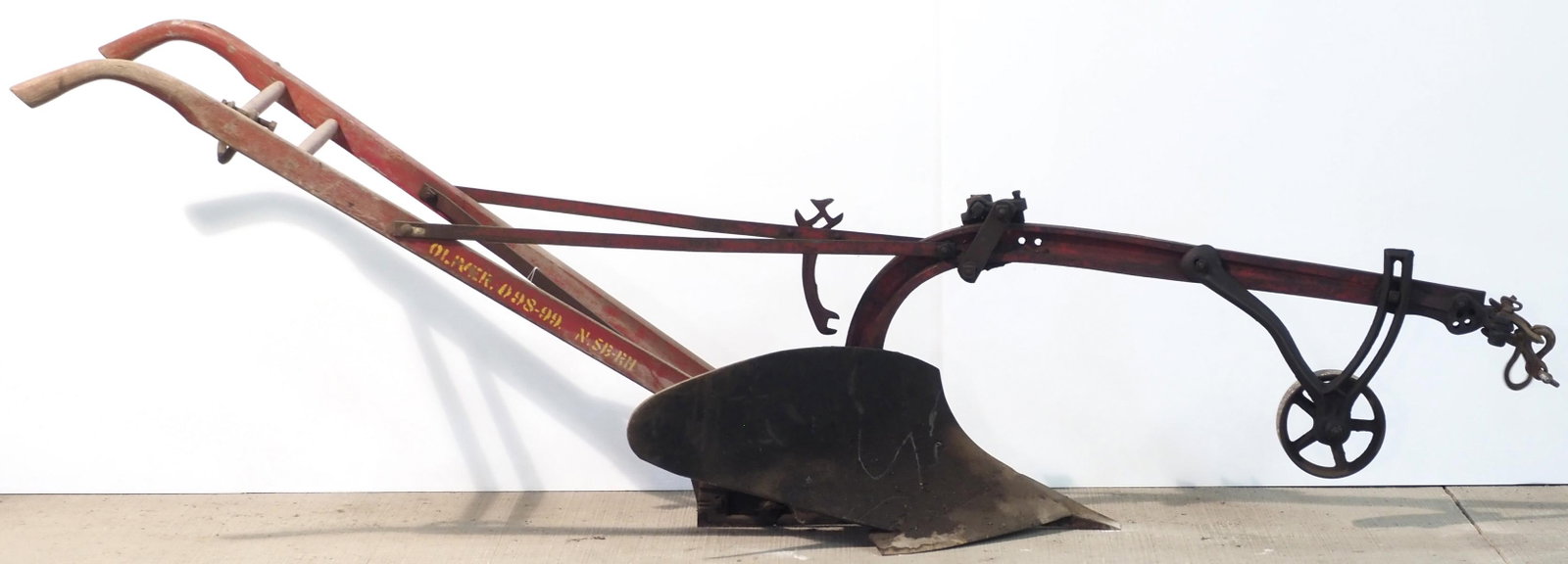Oliver combination walking plow (1 of 3)
