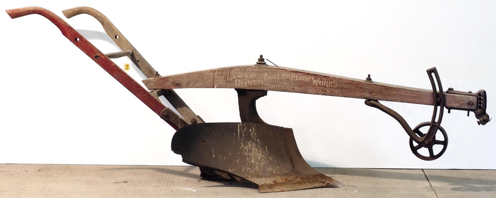 Oliver Chilled Plow, South Bend IND walking plow (1 of 3)