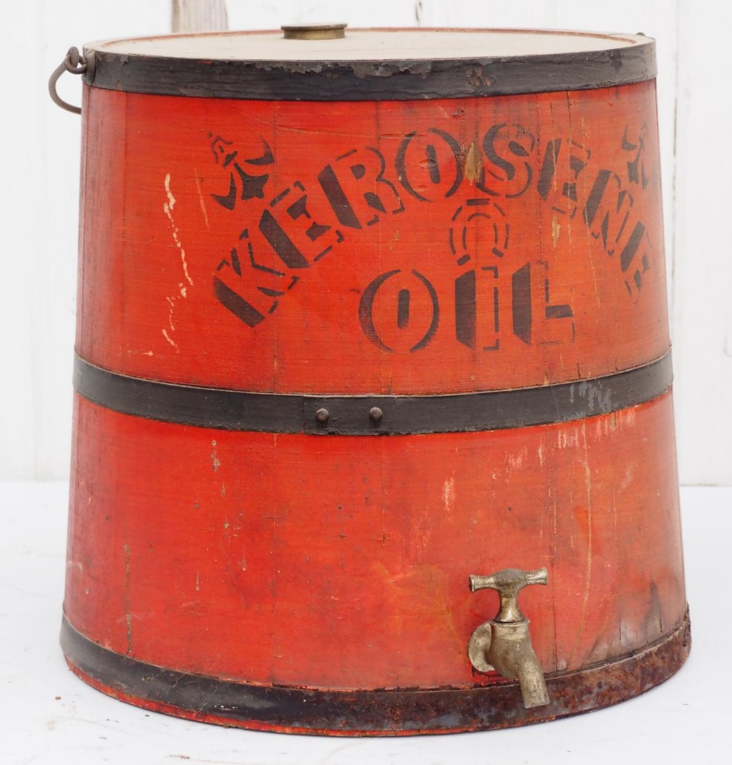 5-gallon Kerosene Oil bucket (1 of 3)