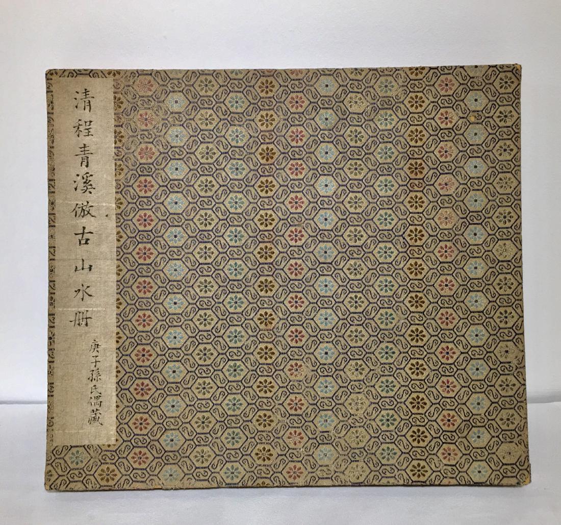 Old Chinese album with 12 paintings on silk (1 of 20)