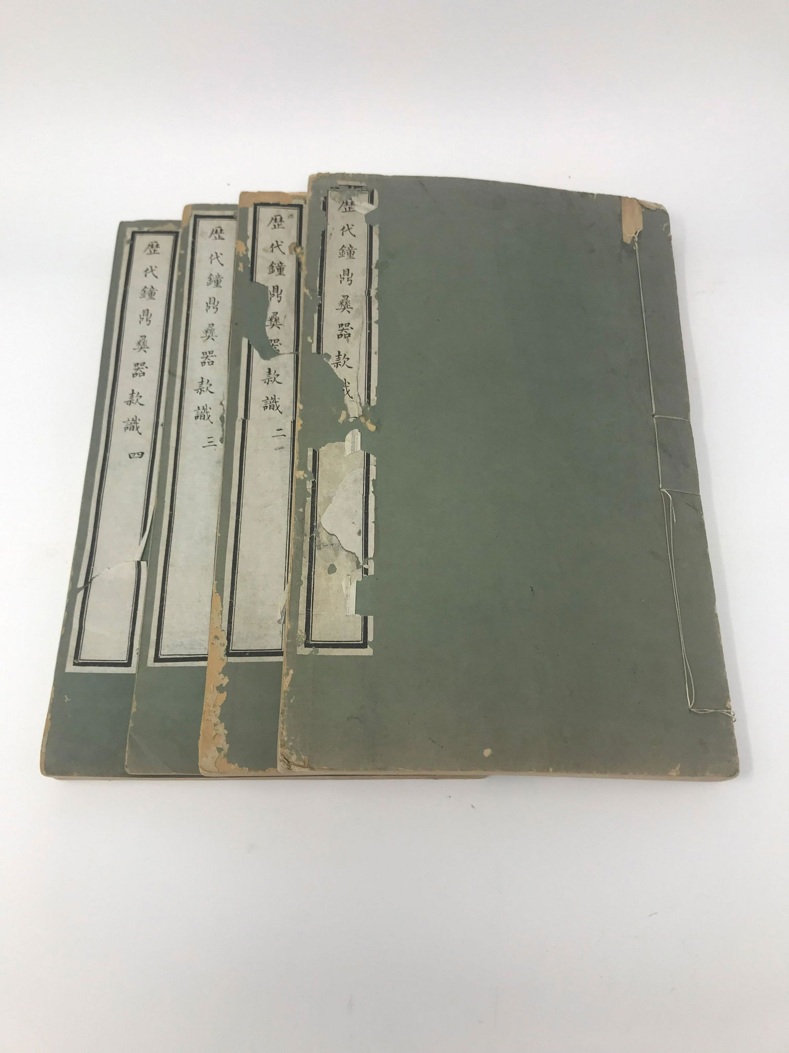 A SET OF 4 EARLY 20TH CENTURY OLD ART BOOKS (1 of 8)