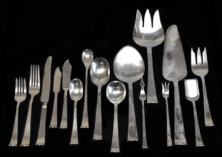 Allan Adler Sterling Silver 180pc Service for 24: A stunning 180 piece Allan Adler sterling silver flatware service for 24 in Modern Georgian. Lightly hand hammered to the verso of the pieces with a modernist hand chased scroll design to the ends of