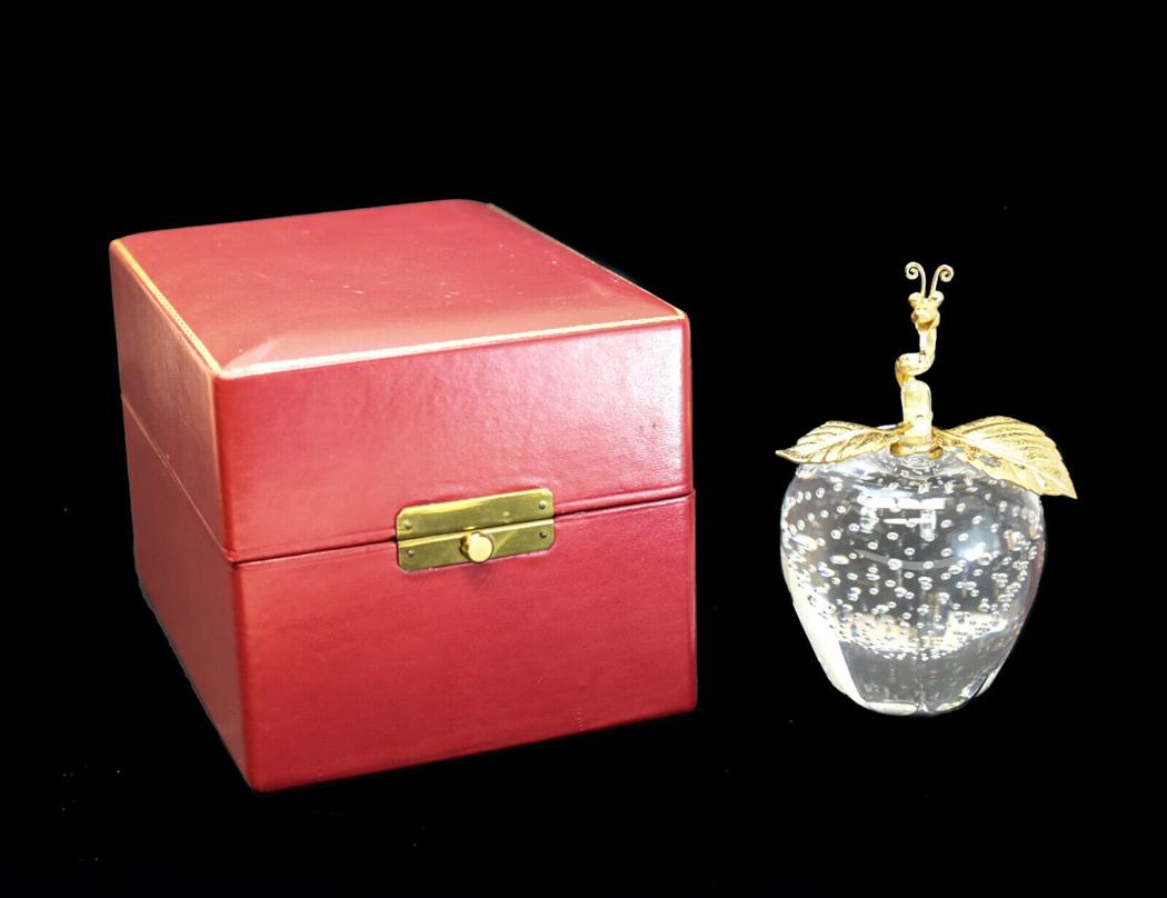 Steuben Glass 18k Figurine, Apple by James Houston (1 of 7)