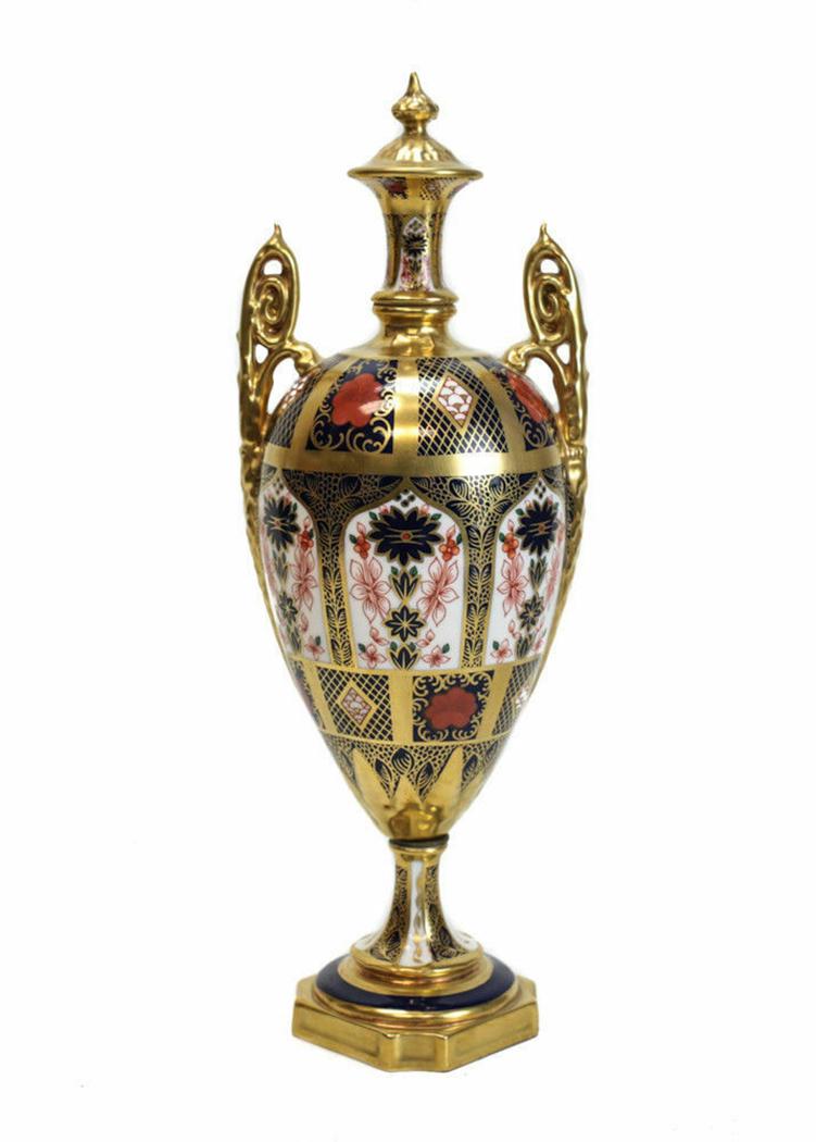 Royal Crown Derby Porcelain Lidded Urn in Old Imari (1 of 4)