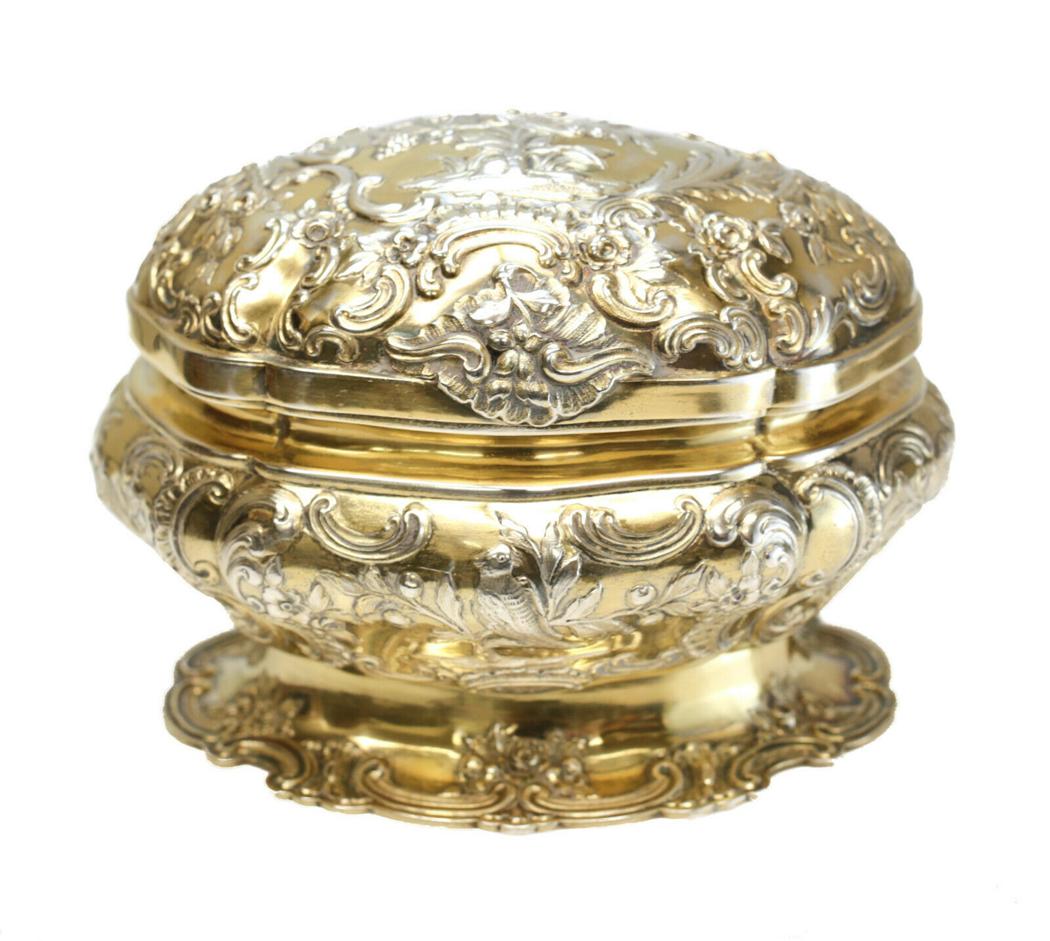 Josef Carl von Klinkosch 800 Gilt Silver Repousse Box (1 of 8)