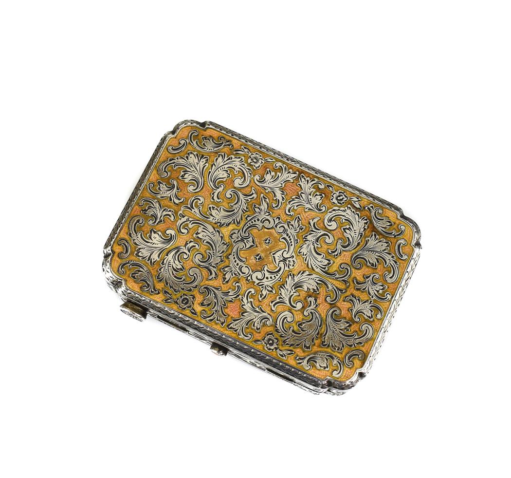French Gilt .950 Silver Enamel Makeup Compact (1 of 7)