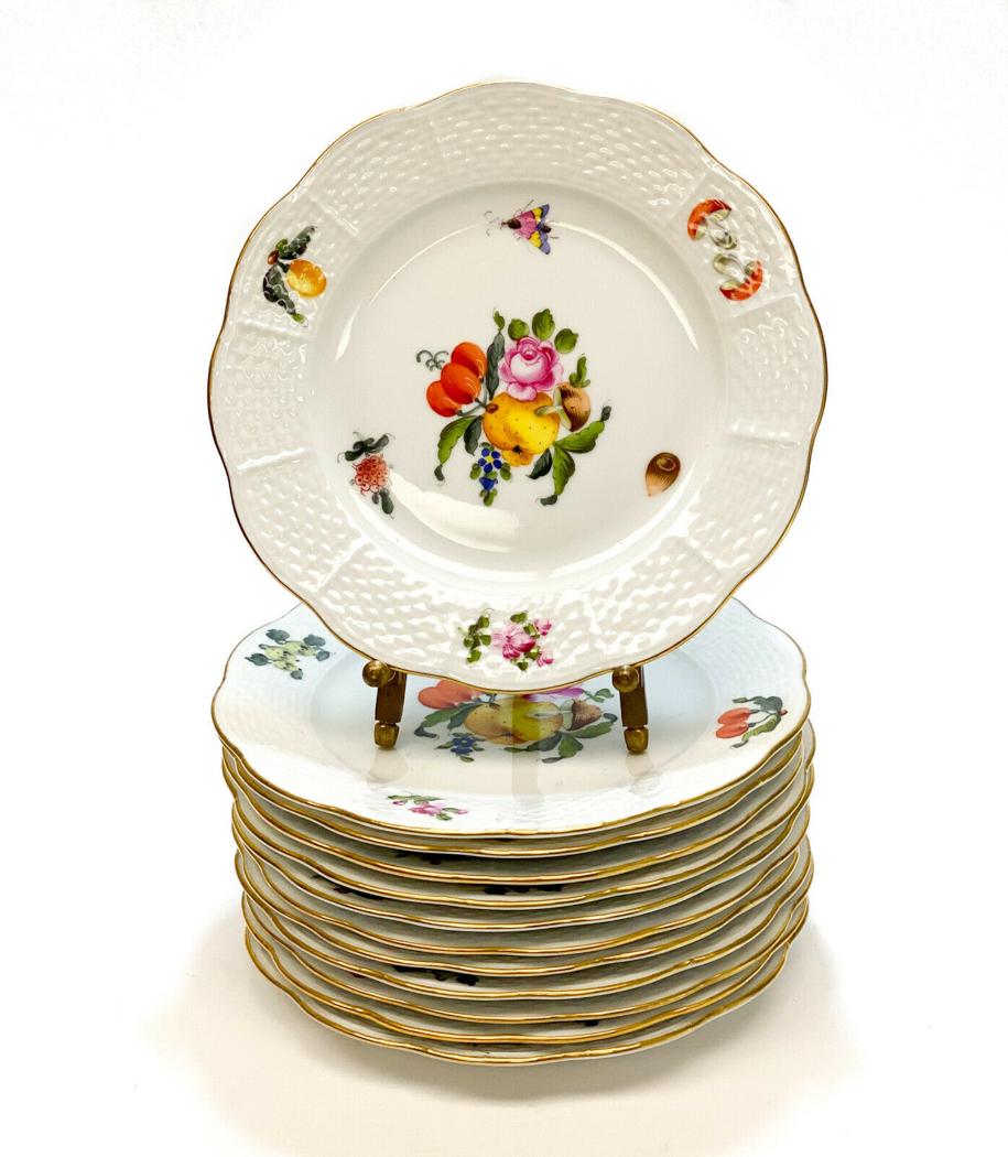 12 Herend Hungary Porcelain Bread & Butter Plates (1 of 4)