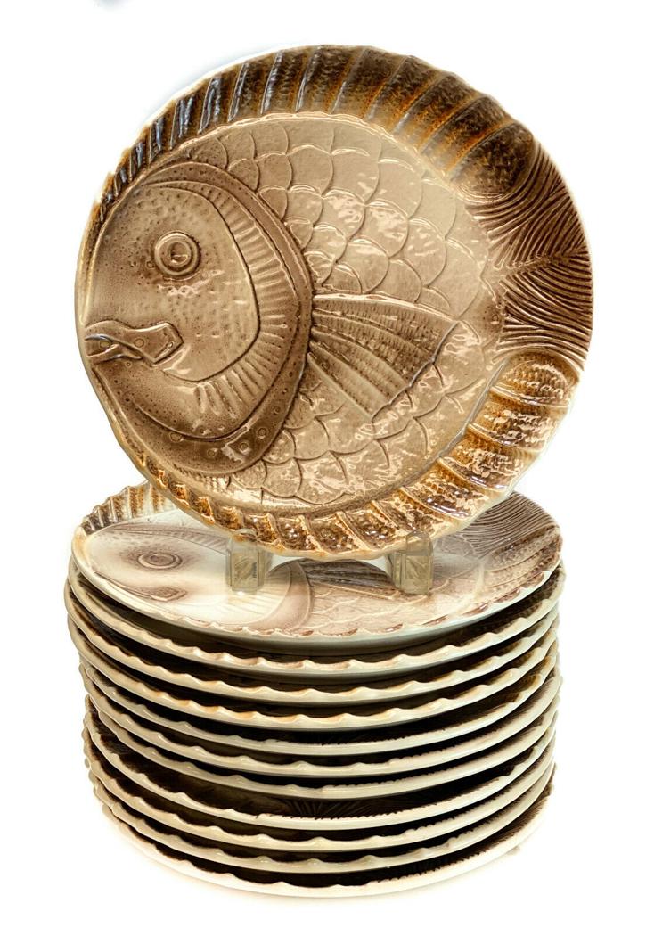 12 Sarreguemines Brown Porcelain Fish Dinner Plates (1 of 3)