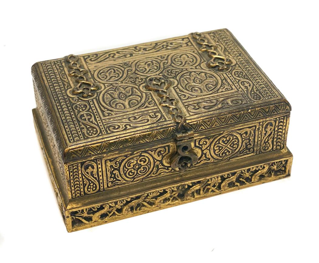 Tiffany Studios Gilt Bronze Cigar Box in Venetian #1680 (1 of 5)