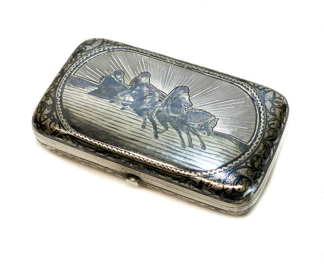 Ash Marin Russian 84 Niello Silver Snuff Box Case: Ash Marin Russian 84 silver niellosnuff pill trinket box, circa 1890. Hand chased figural herders to the center of the lid and foliate scroll designs to the verso with an indistinguishable monogram to