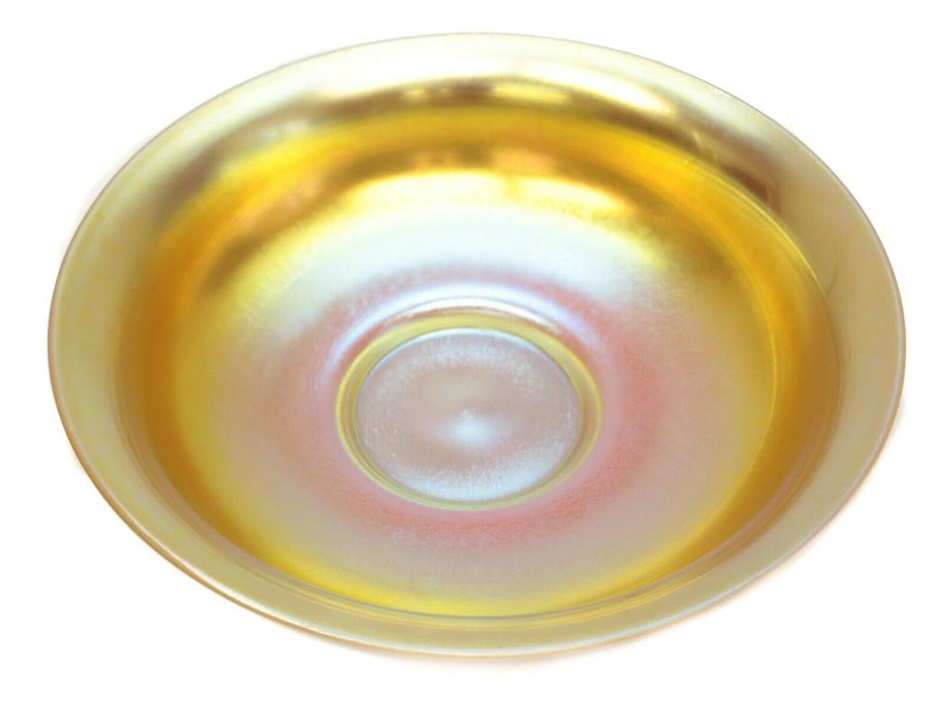 Steuben Art Glass Aurene Calcite Centerpiece Bowl, Gold: Steuben Art Glass Aurene Calcite centerpiece bowl. Stunning gold iridescence to the interior with a calcite exterior. Unmarked, but is undoubtedly Steuben. A polished pontil to the underside. Weight A