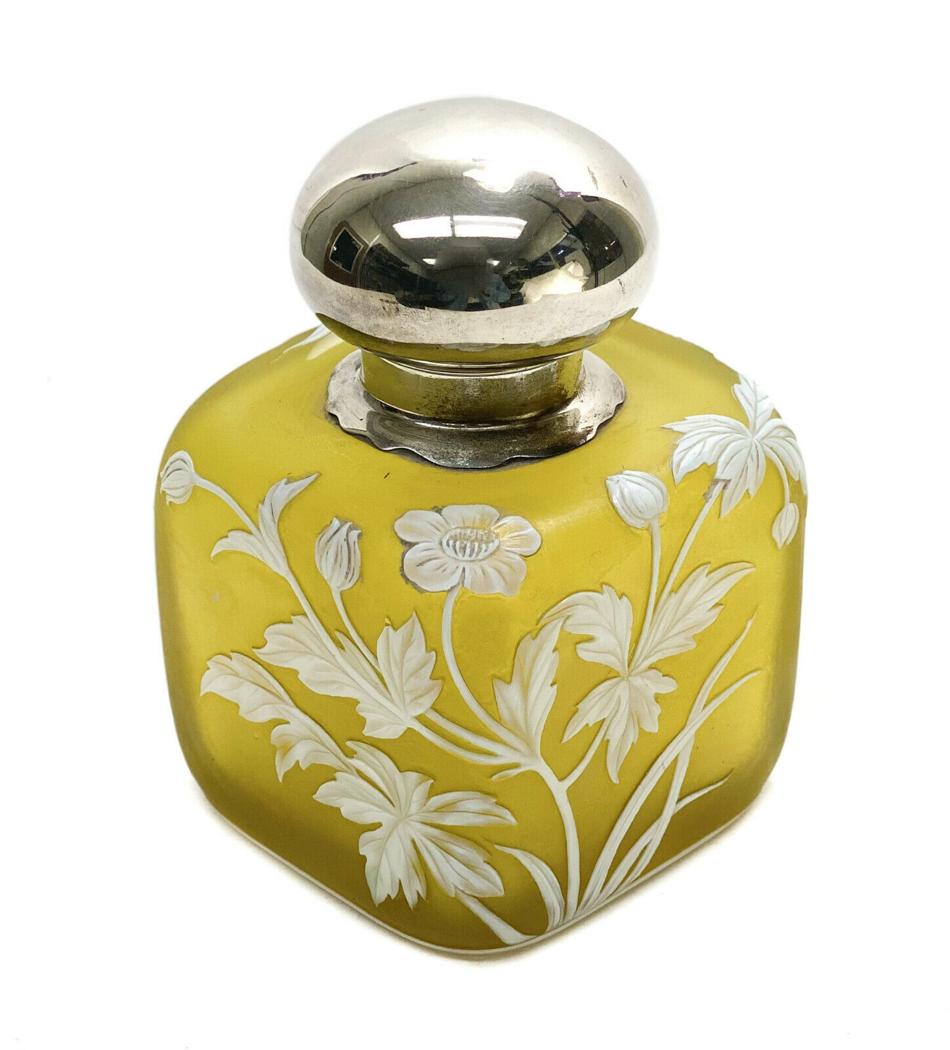 Thomas Webb Cameo Glass & Gorham Sterling Silver: Thomas Webb cameo glass & Gorham sterling silver mounted inkwell, 1896. A yellow ground with white flowers and leaves throughout. Gorham marks towards the hinge of silver. Apparently unsigned to the g