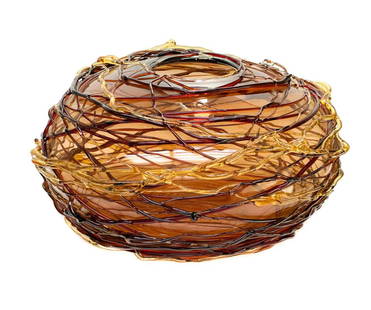 Simone Cenedese Murano Italian Glass Bowl, Coppa Twist: Large Simone Cenedese Murano Italian threaded art glass nowl, Coppa Twist, 20th Century. Amber hued with threaded designs throughout. Marked Simone Cenedese Murano mark to the underside. Weight