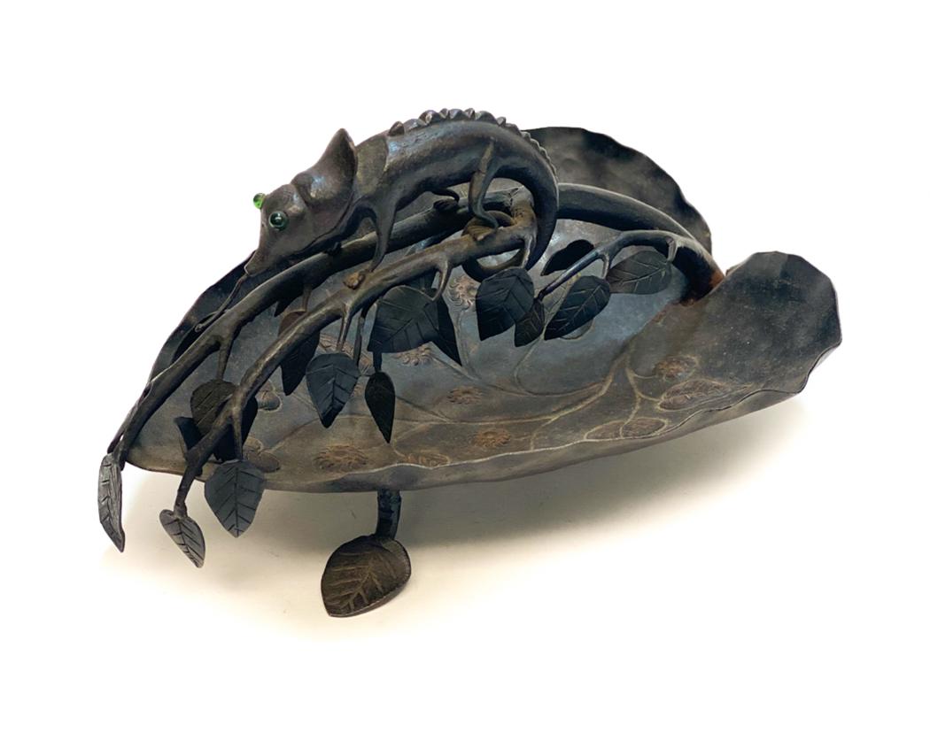 Japanese Bronze Cameleon Shaped Dish (1 of 5)