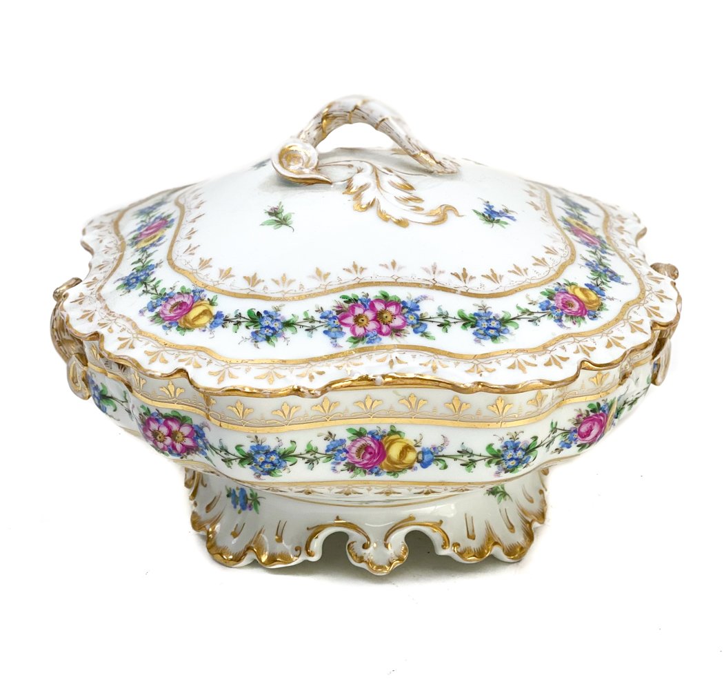 Dresden Porcelain Covered Dish by Ambrosius Lamm (1 of 6)
