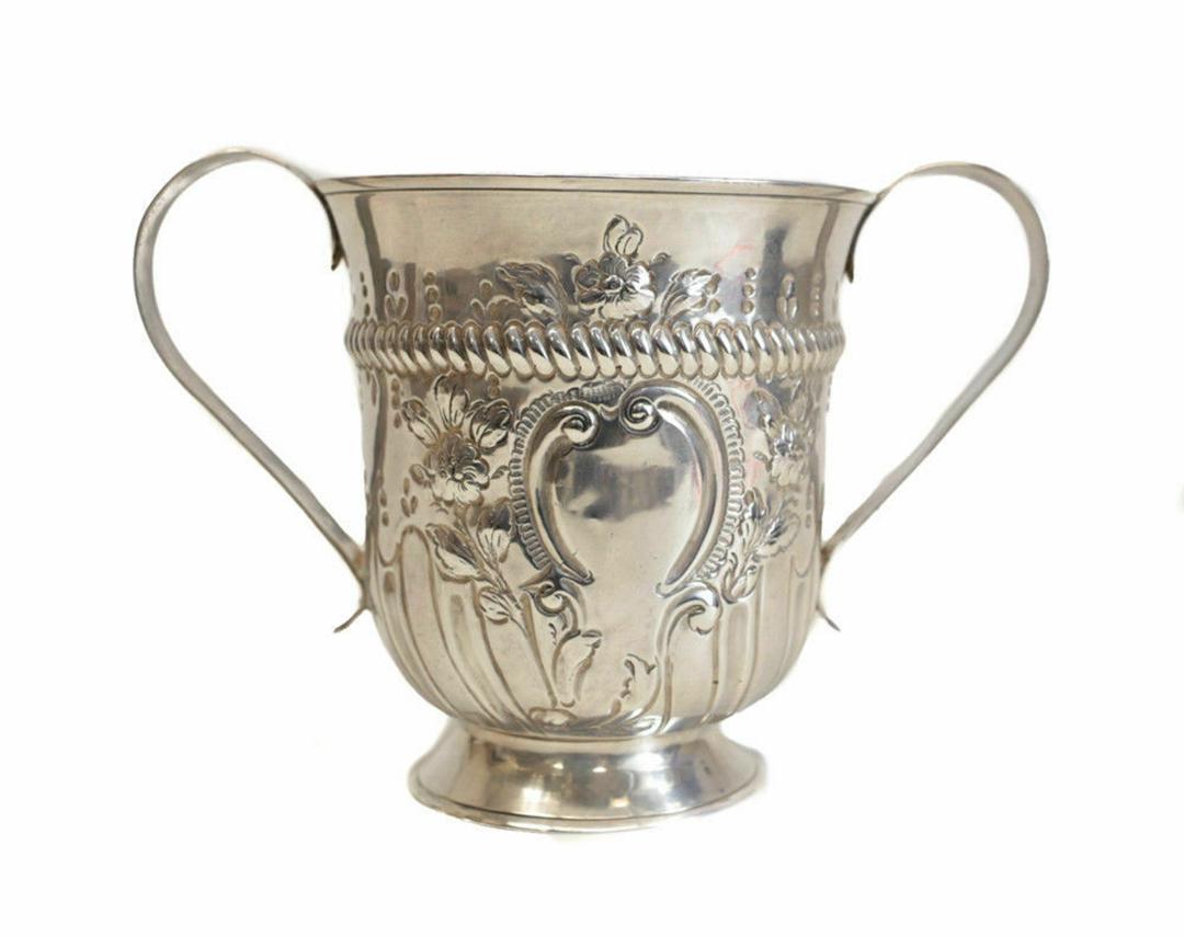 Thomas Wallis I George III Sterling Silver Trophy Cup (1 of 4)