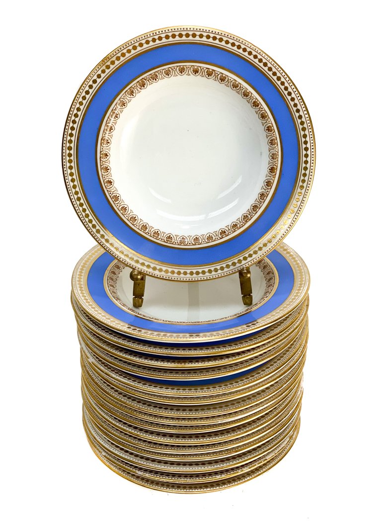 16 Royal Worcester for Tiffany Berry Bowls (1 of 3)