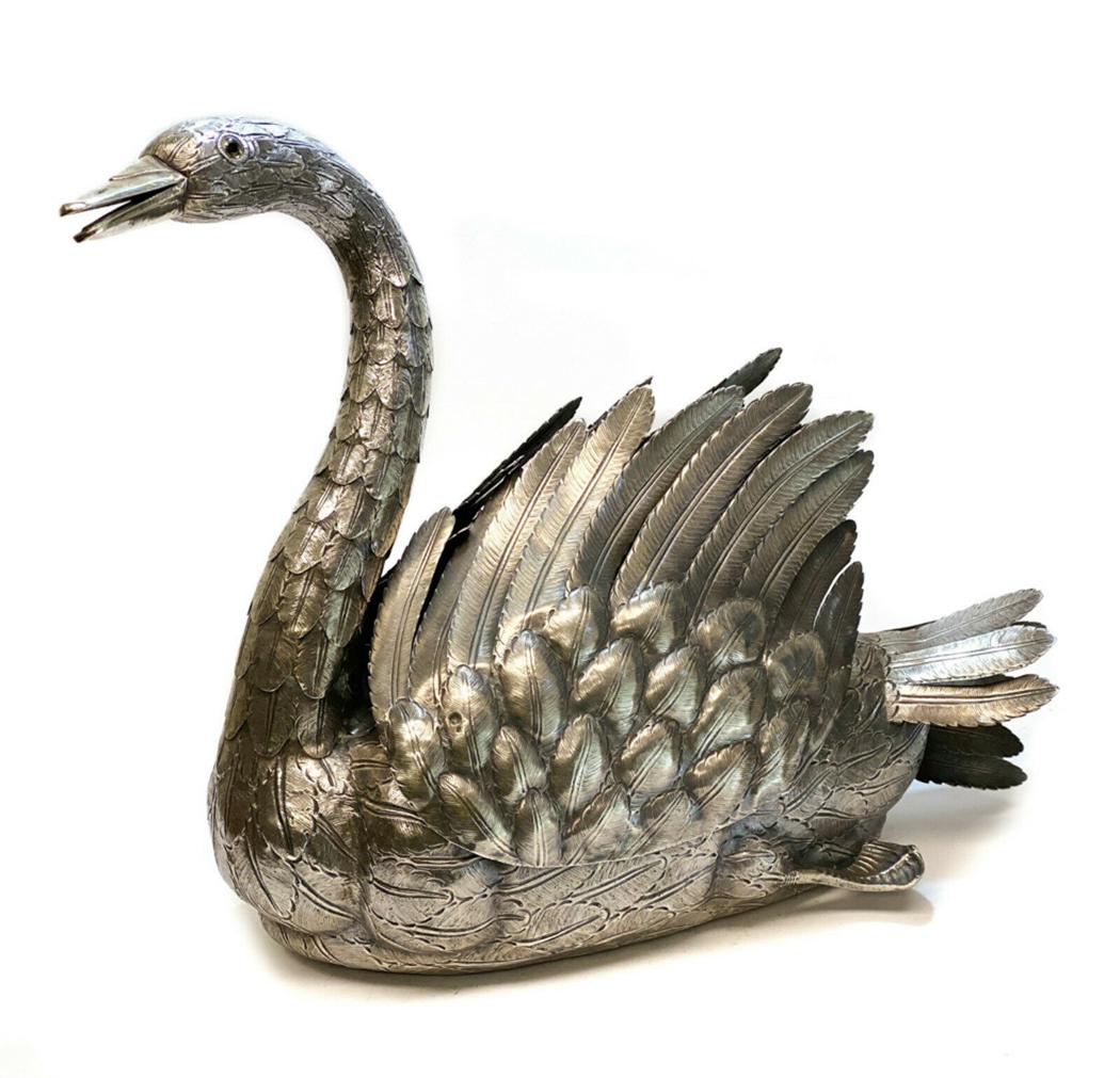 Luiz & David Ferreira Porto 833 Silver Swan Jardiniere (1 of 11)