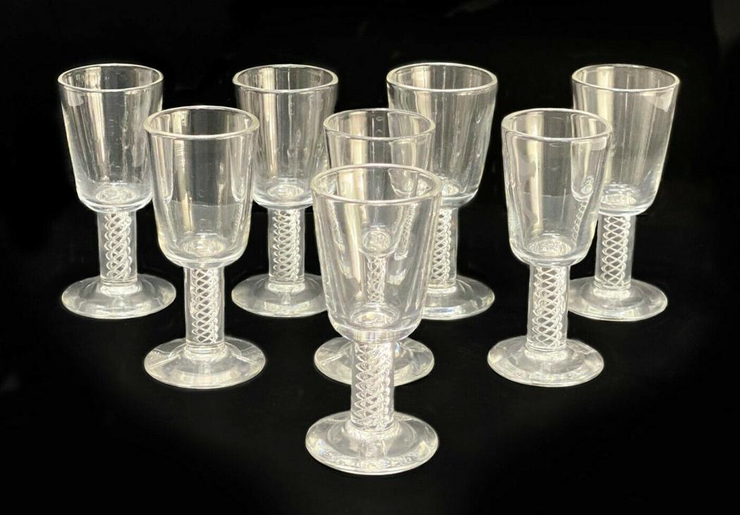 8 Steuben Glass Air Twist Cordial Glasses in Box (1 of 6)