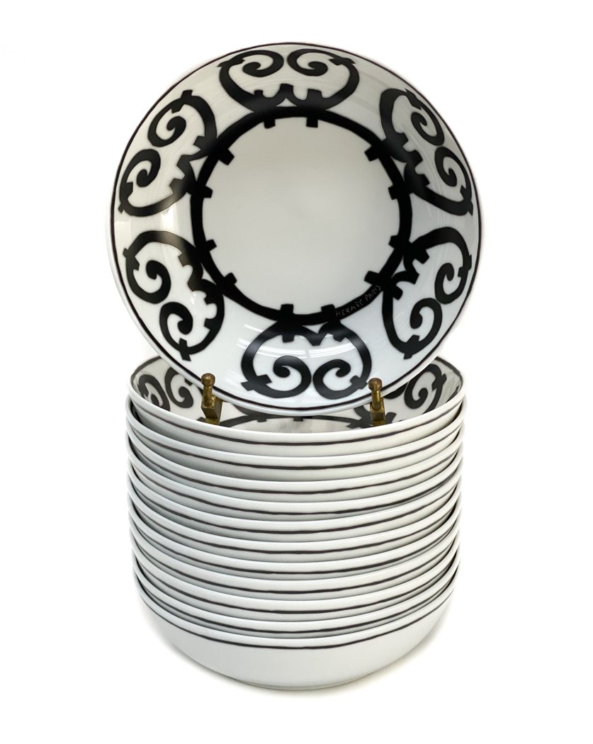 12 Hermes Balcon du Guadalquivir Black Cereal Bowls (1 of 8)
